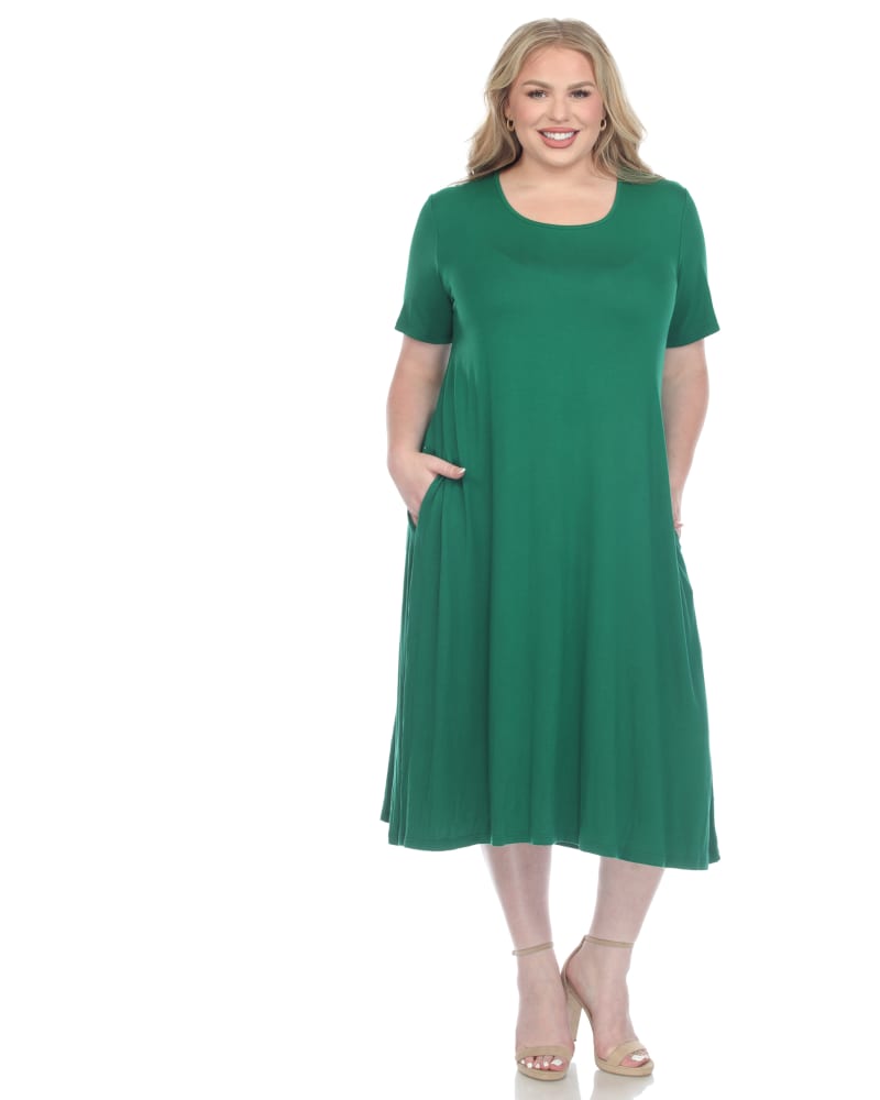 Front of a model wearing a size 1X Short Sleeve Midi Dress in Green by White Mark. | dia_product_style_image_id:328578